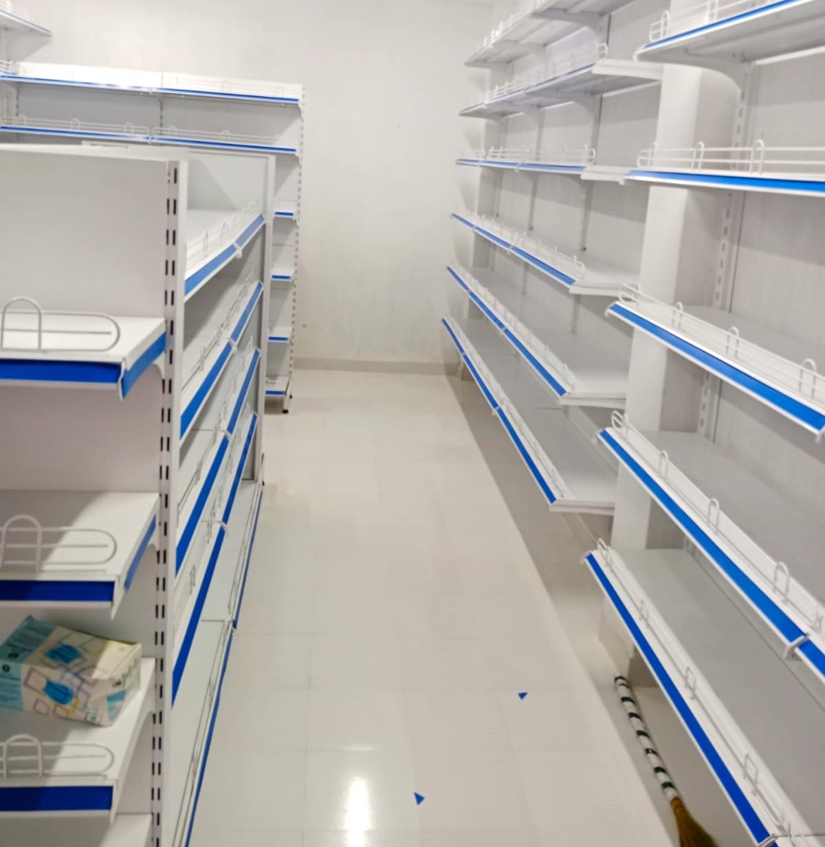 Wall Mounted Gondola (Standard Quality)